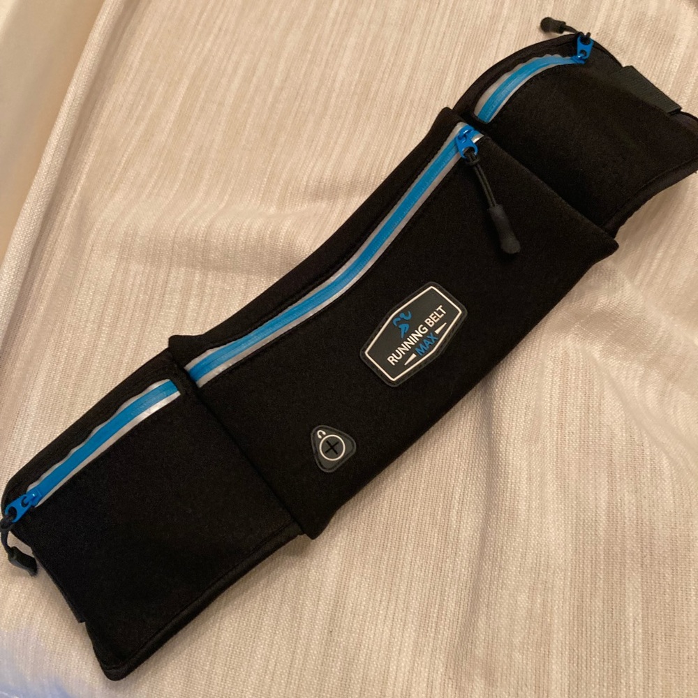 Black Running Belt Max with Blue Accents, adjustable, 3 pockets, keychain